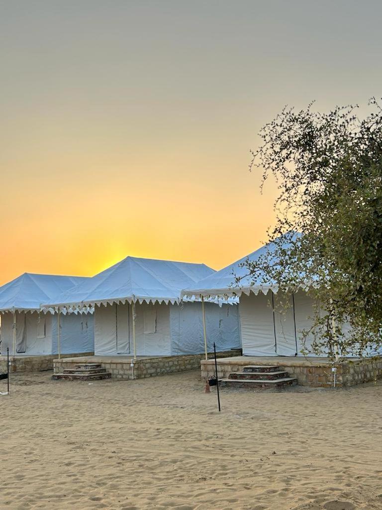 فندق Jaisan Boutique Desert Camp جيلسامر المظهر الخارجي الصورة